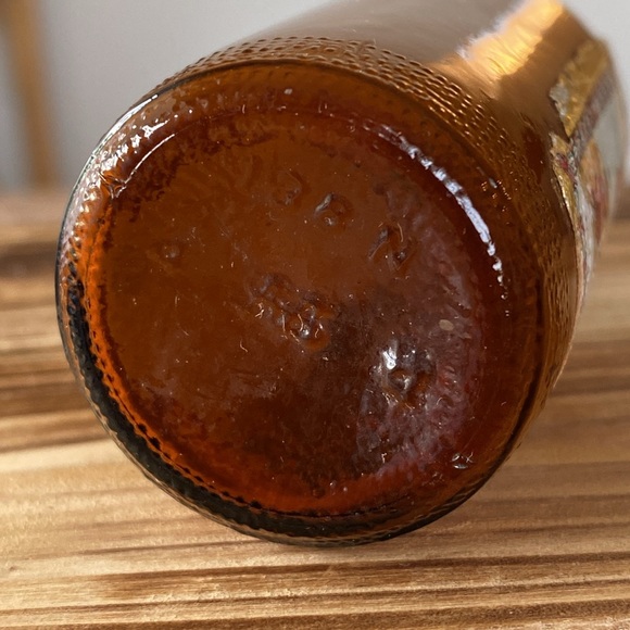 Vintage San Miquelon Beer 2oz Bottles from Brewery in Philippines (2) - Picture 13 of 14